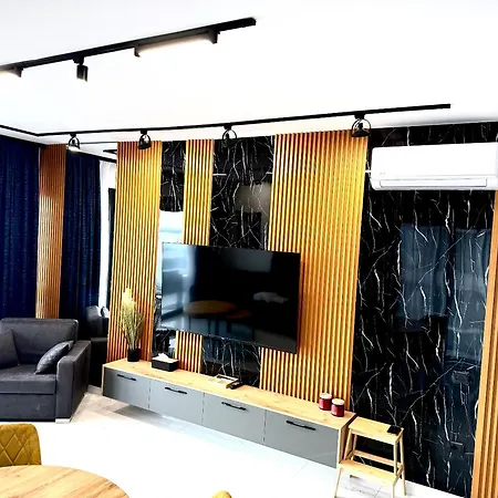 Marina Luxury Shengjin, Basen, Widok *