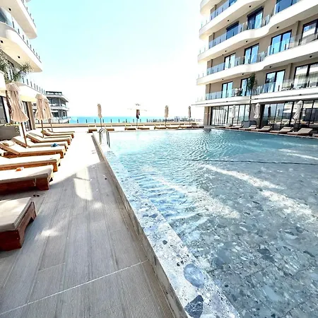 Marina Luxury Shengjin, Basen, Widok